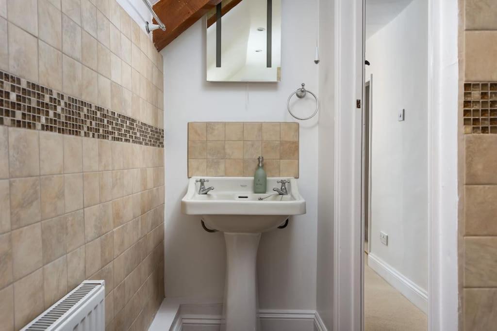 Charming 17Th Century Cotswold Cottage Adlestrop Luaran gambar