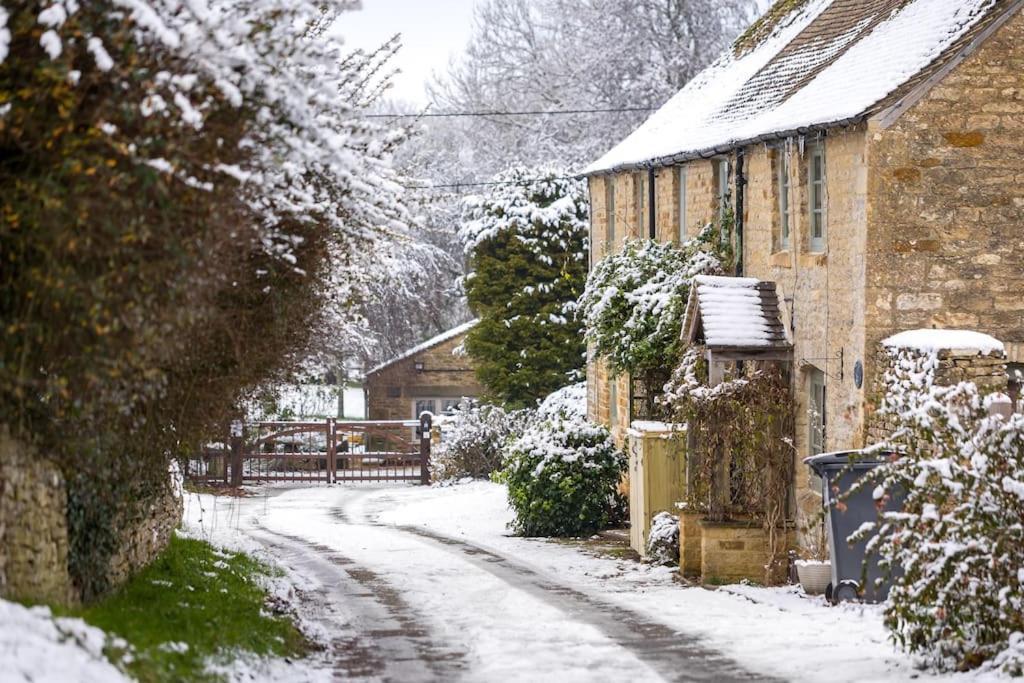 Charming 17Th Century Cotswold Cottage Adlestrop Luaran gambar